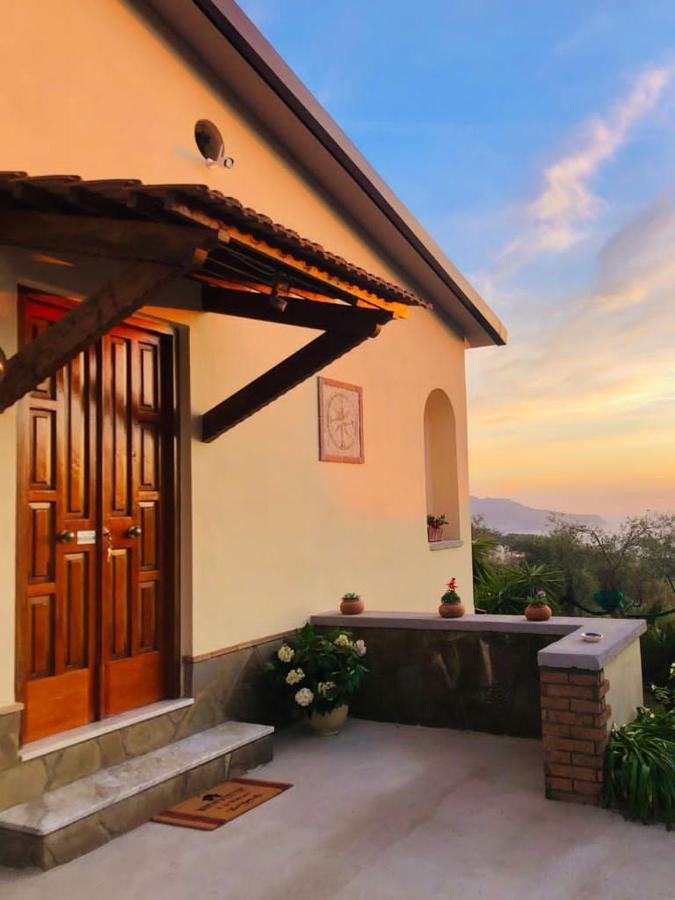 Holiday home Maison Emilie
